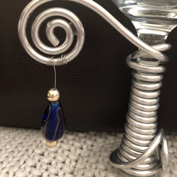 ⚡️2/$12 🍷Wine Glasses Embellished w Bead Charms. Set of Two (2). NWOT. - Picture 7 of 10